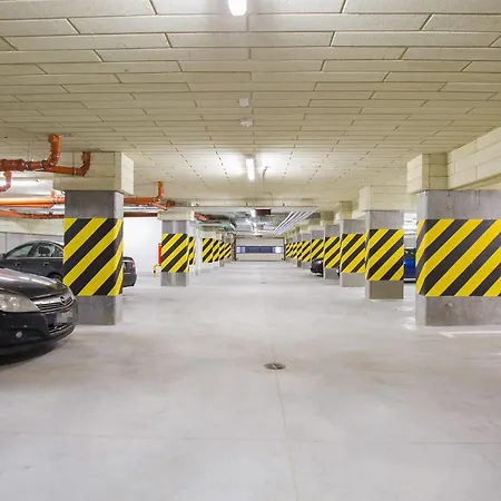 Przestronny Z Tarasem I Parkingiem W Gdyni By Renters * Gdynia